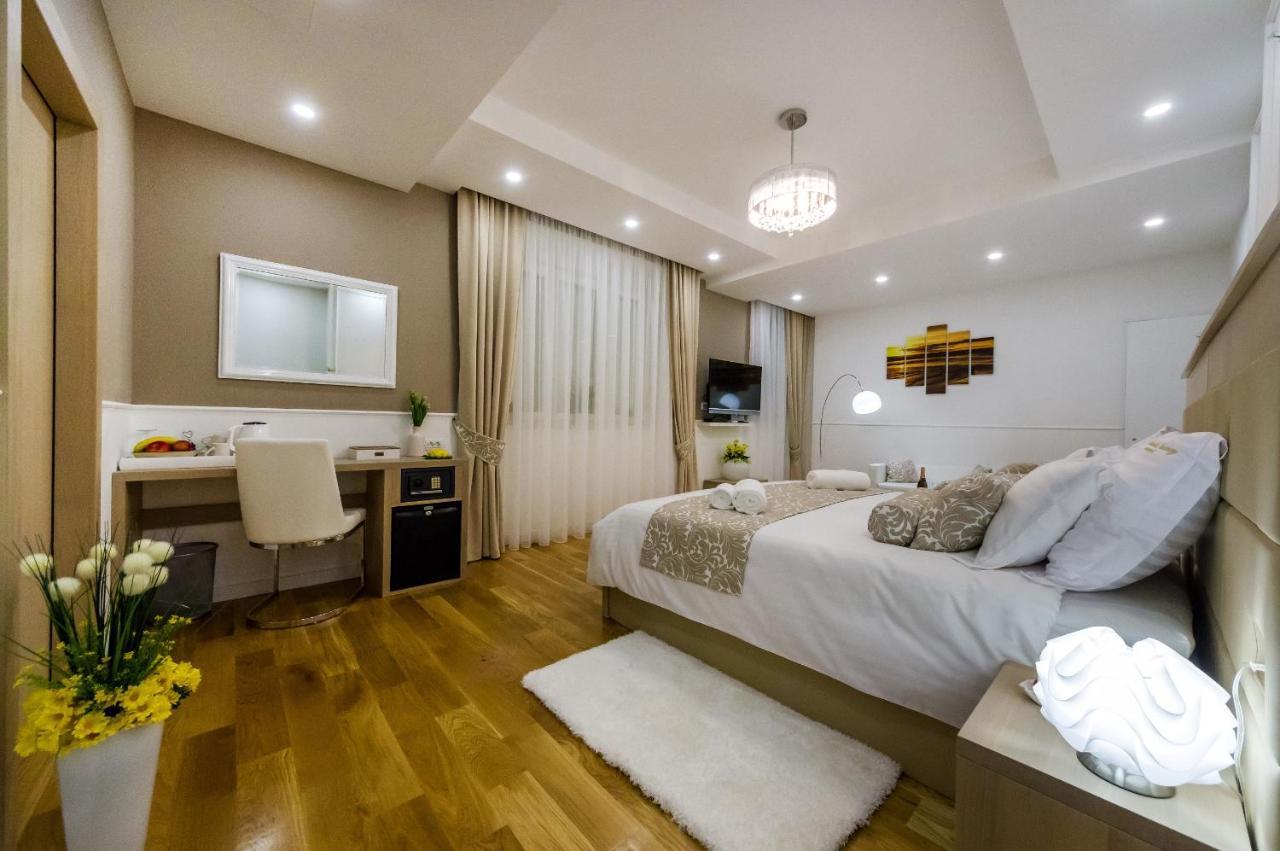 Peninsula Luxury Suite Zara Esterno foto
